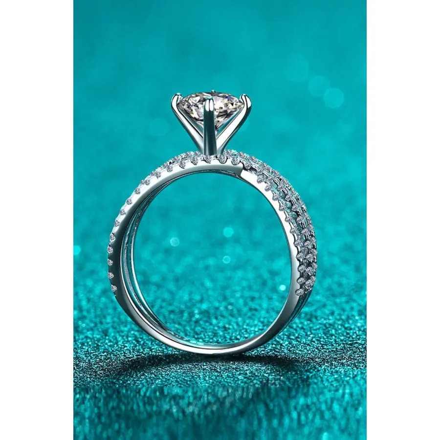 1 Carat Moissanite Crisscross Ring