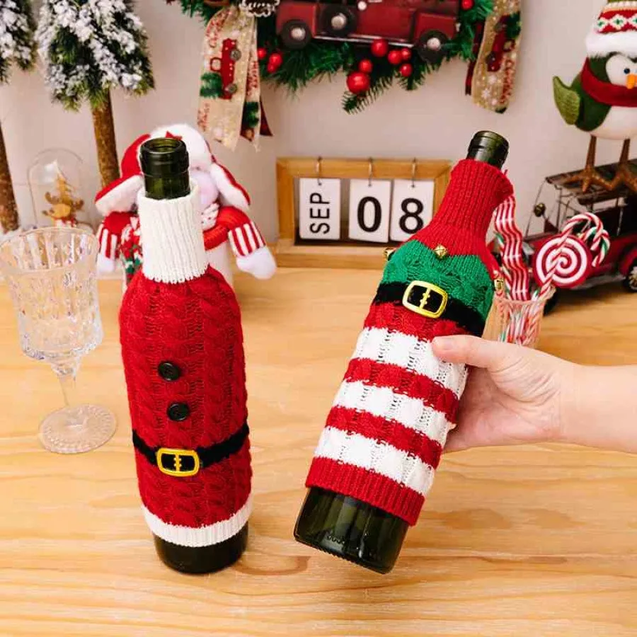 2-Piece Cable-Knit Wine Bottle Covers