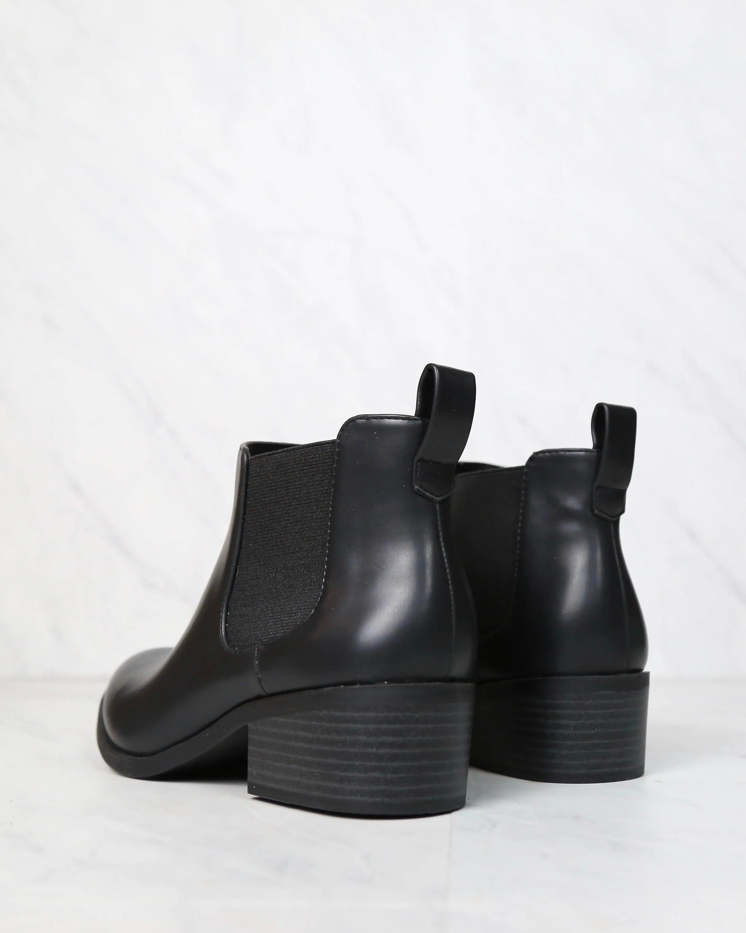 BC Footwear - Partner Modern Chelsea Ankle Boots in Black