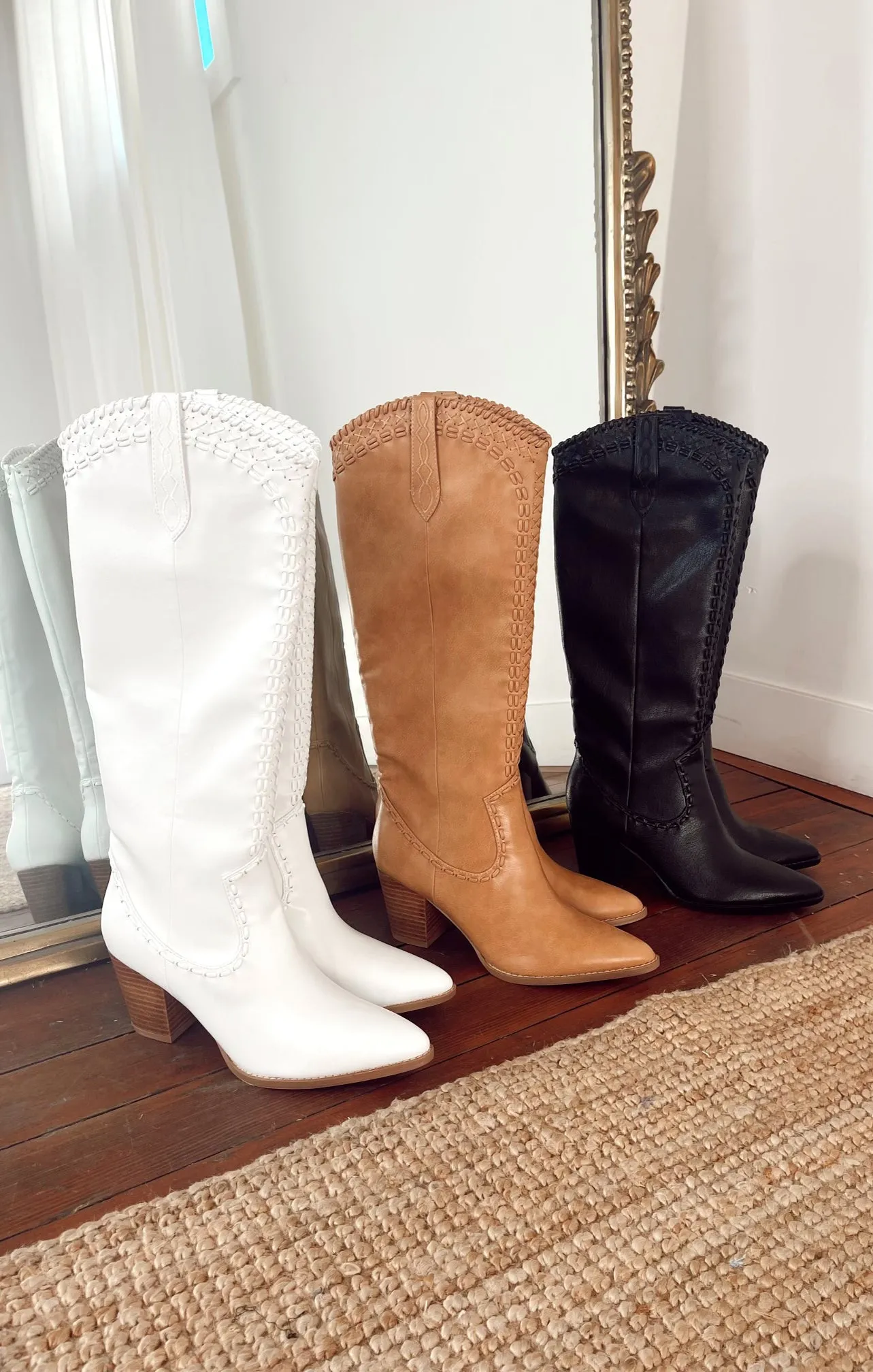 Billini Finley Cowboy Boot ~ White