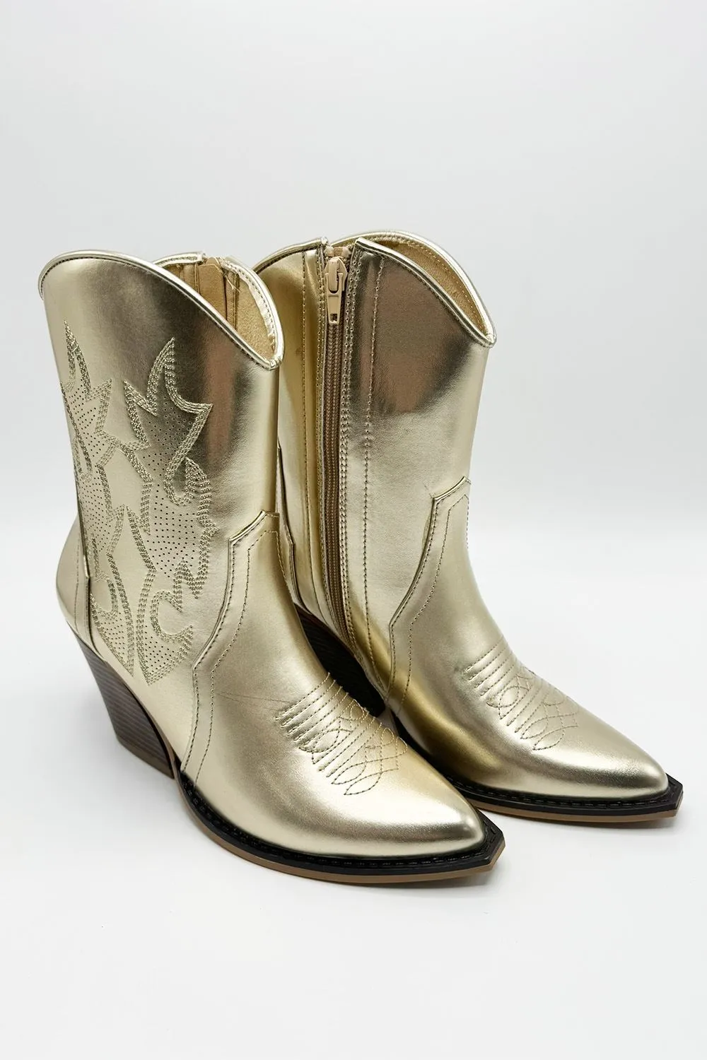 Bromley Detail Western Boots in Gold