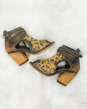 Chita Miel Wedge