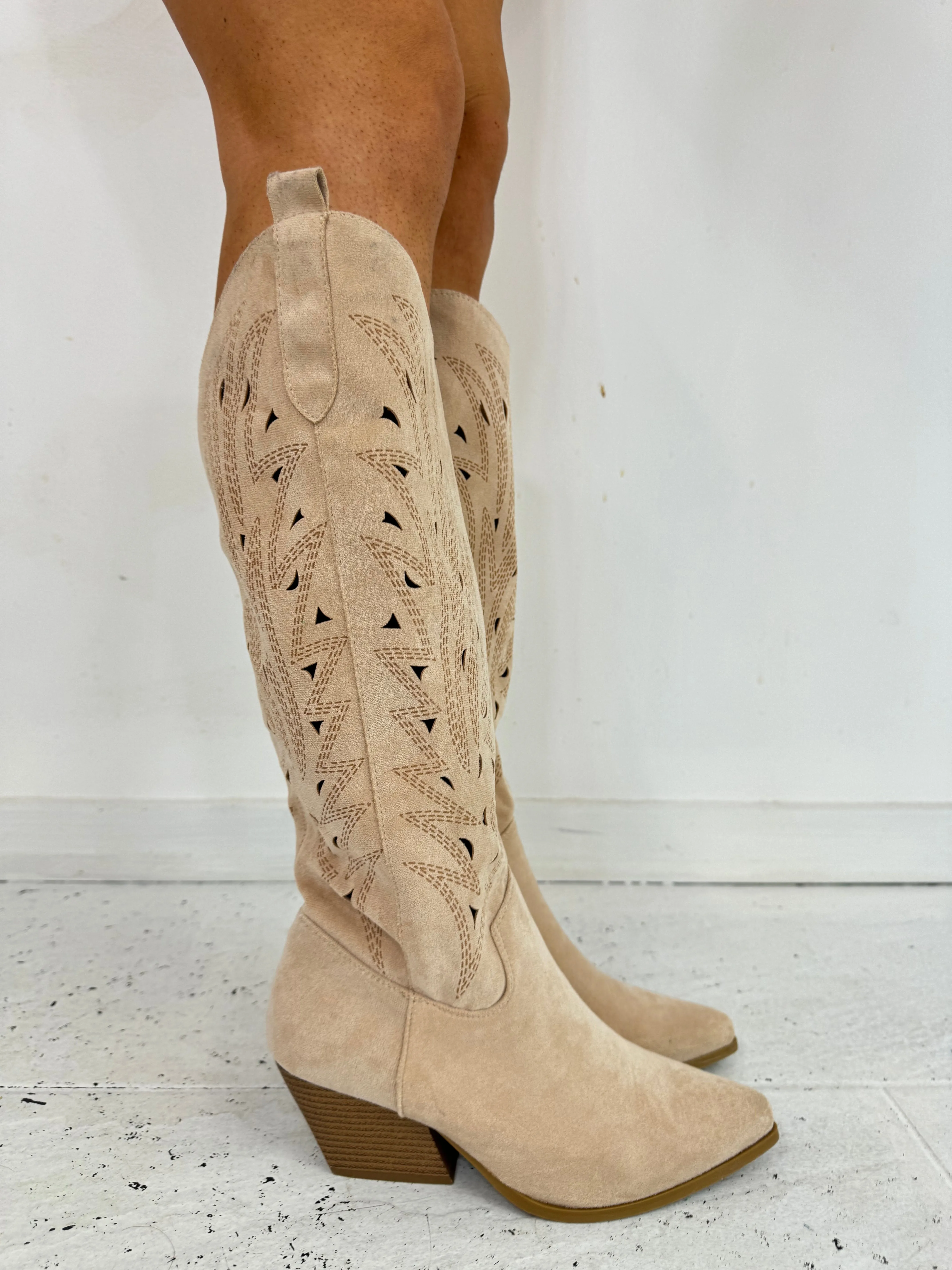 Stylish Knee-High Leather Cowboy Boots