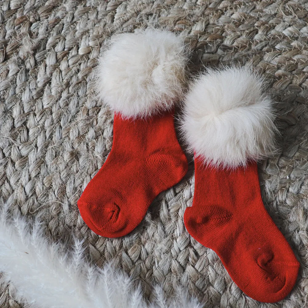 Meia Pata Fur Red Pom Pom Knee Socks