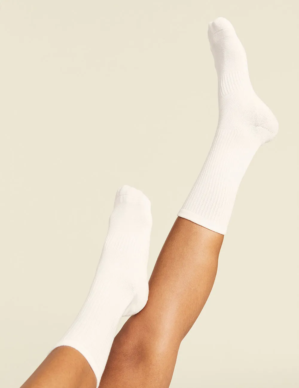 Women's Cushioned Crew Socks - White